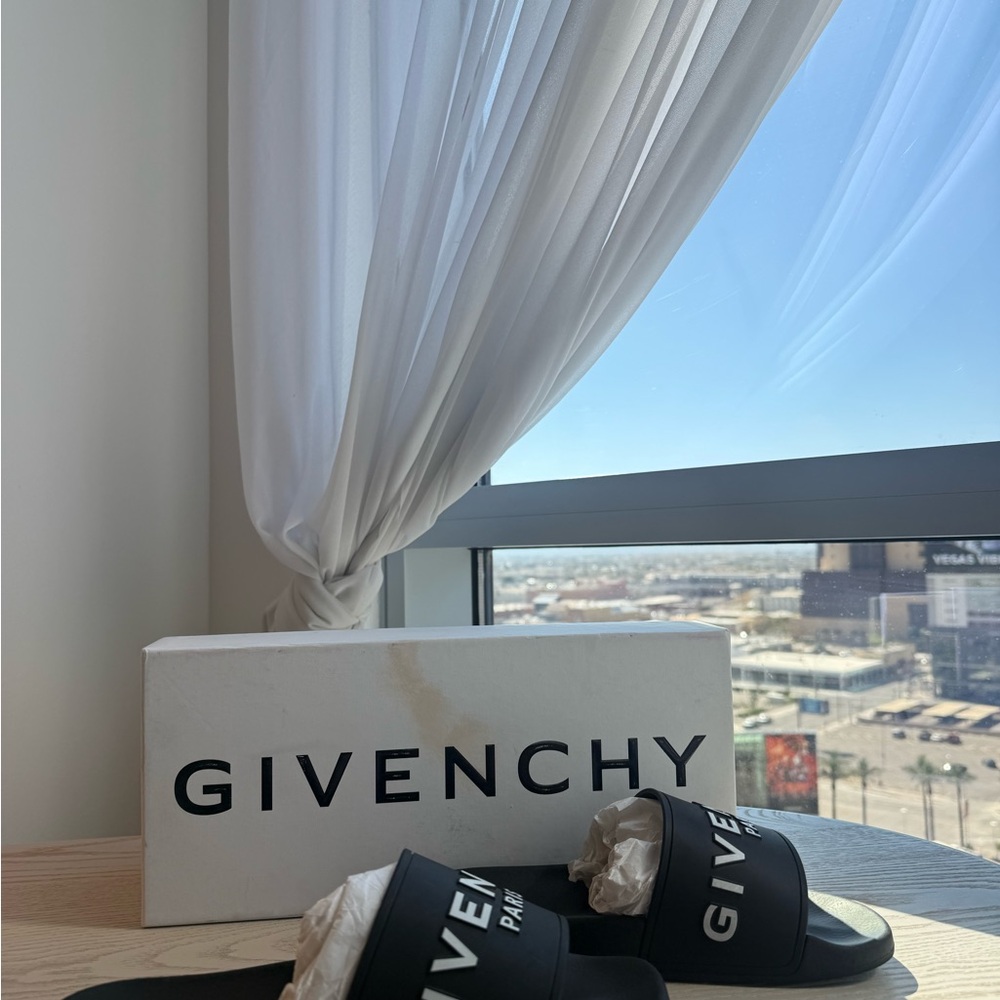 Givenchy Black Logo Slides (Authentic) - Picture 2 of 7